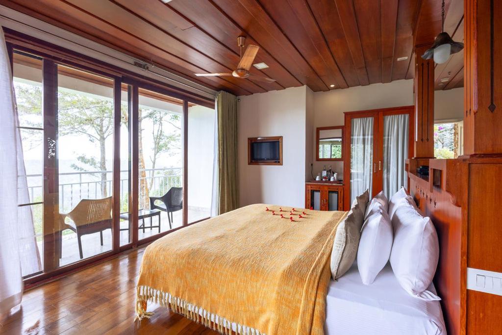 สไปซ์ทรี มุนนาร์ Hotel Chinnakanal ภายนอก รูปภาพ