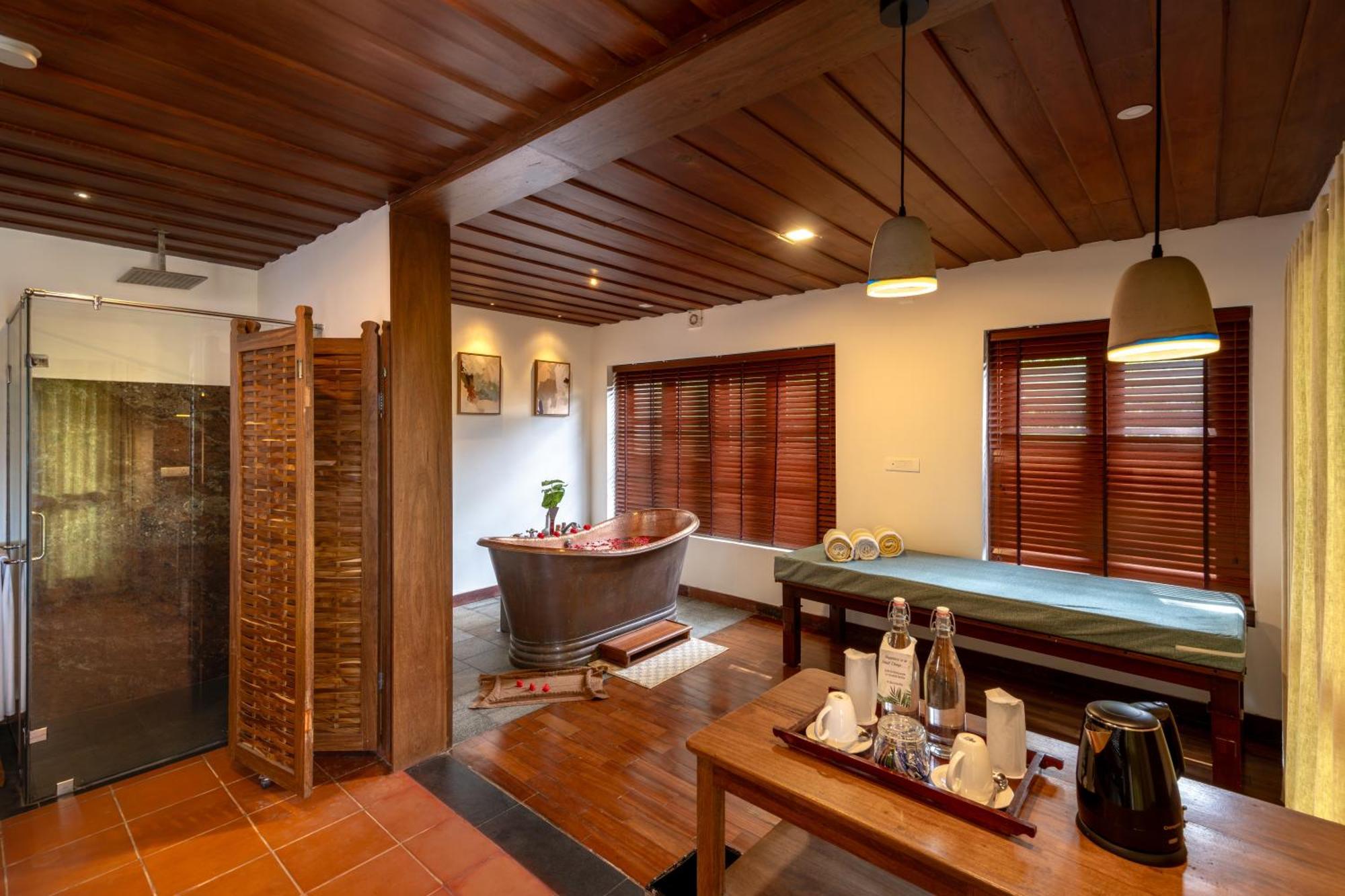 สไปซ์ทรี มุนนาร์ Hotel Chinnakanal ภายนอก รูปภาพ